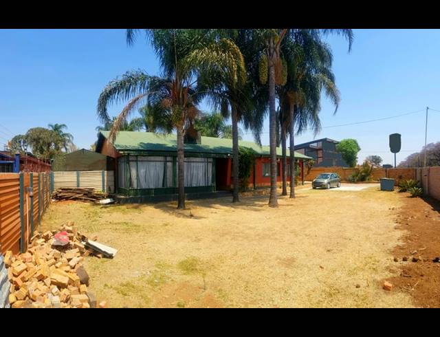9 BEDROOM HOUSE FOR SALE IN PRETORIA GARDENS